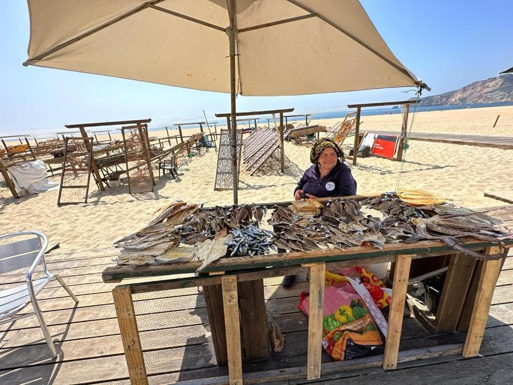 100 Meters From The Beach! Rua Da Paz Nazare Bagian luar foto