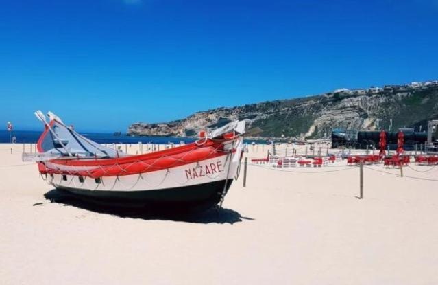 100 Meters From The Beach! Rua Da Paz Nazare Bagian luar foto